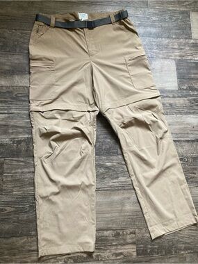 L.L. Bean Men's Convertible Cargo Pants - with Belt